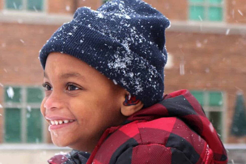 Keeping ears warm while maintaining access to sound